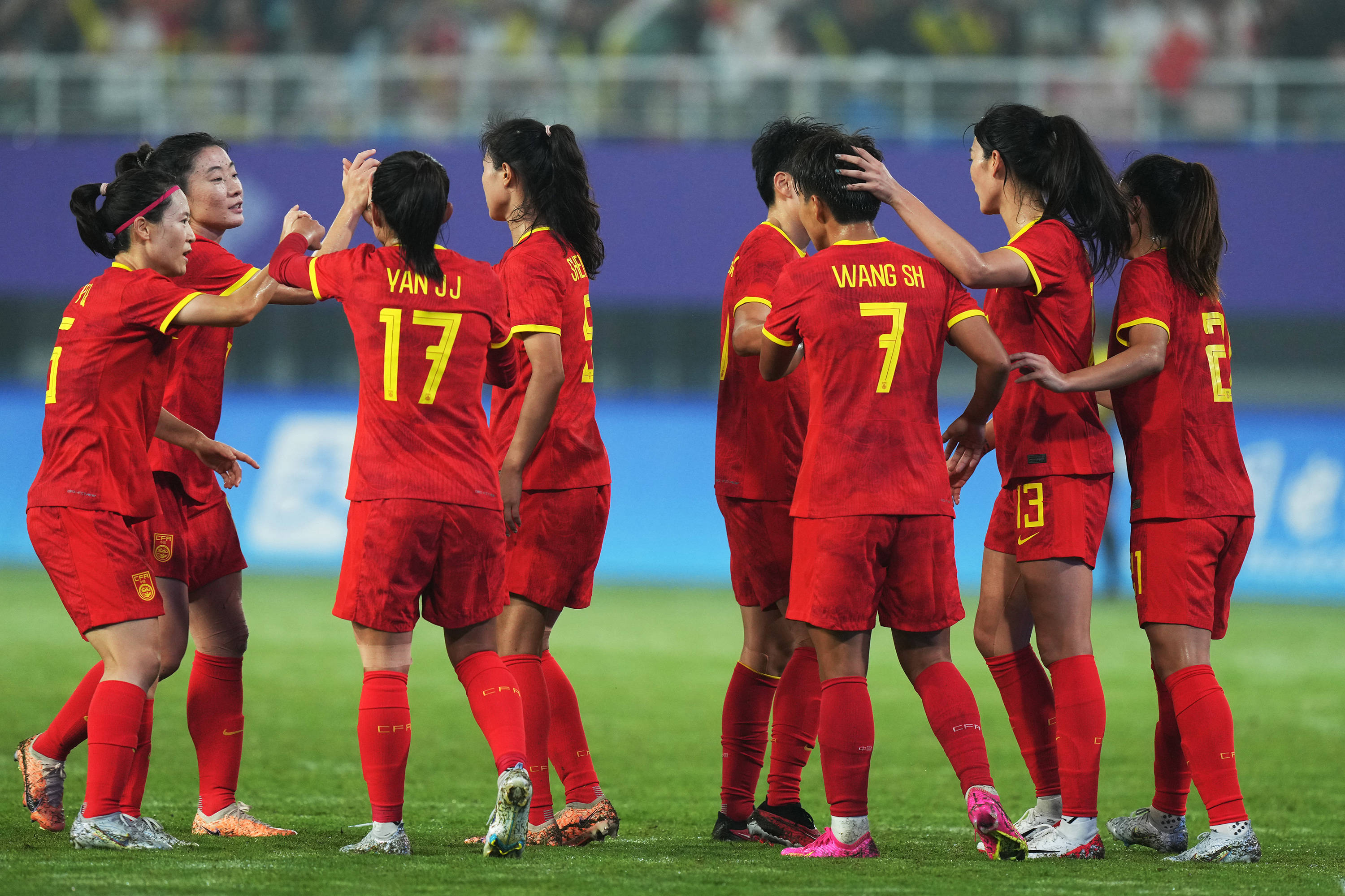 女足锦标赛中，中国队表现抢眼