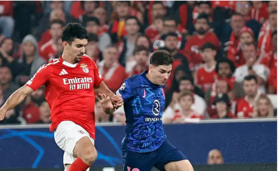 拜仁惨败于皇马，寻求晋级悬念