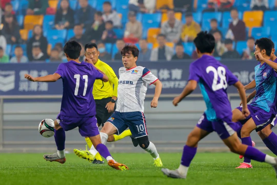 球场上演惊险对决，泰达取得胜利实现胜利回归