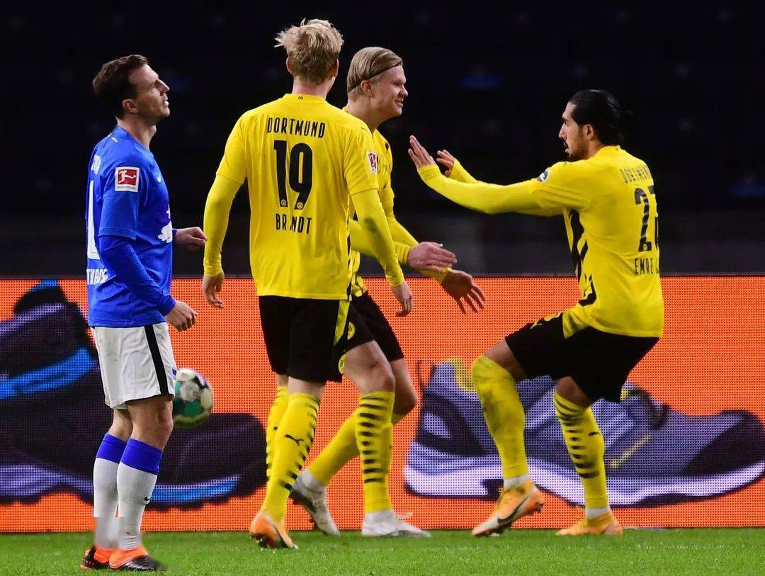 关于柏林赫塔团结一致，势不可挡前进的信息