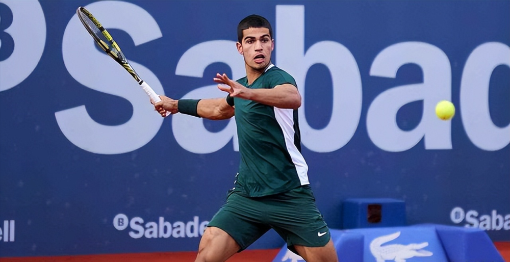 BRO绝杀GEN，Doinb开启传奇时刻强强对话半决赛，留下经典瞬间