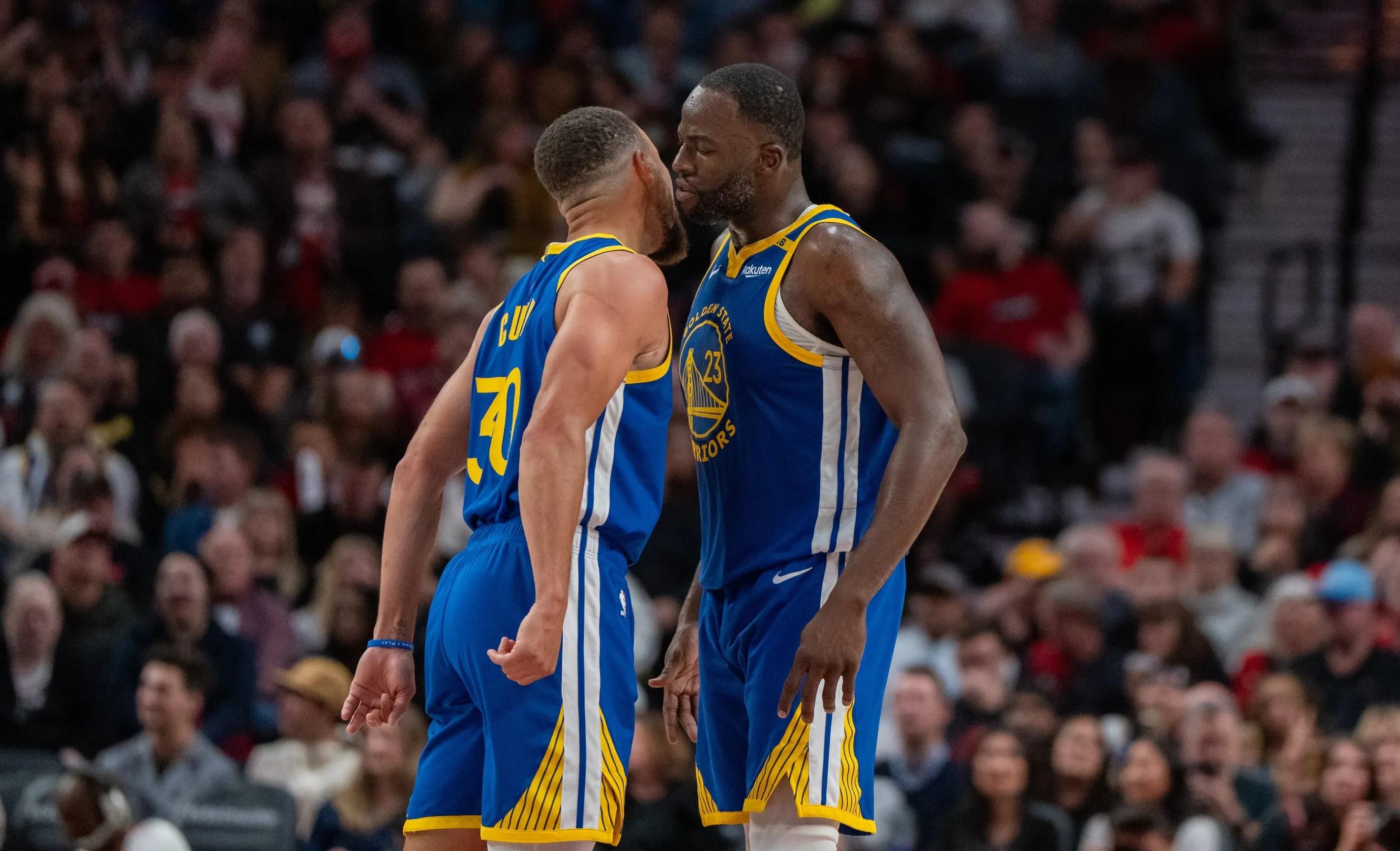 包含NBA季前赛首轮：勇士不敌湖人，库里得分领先的词条