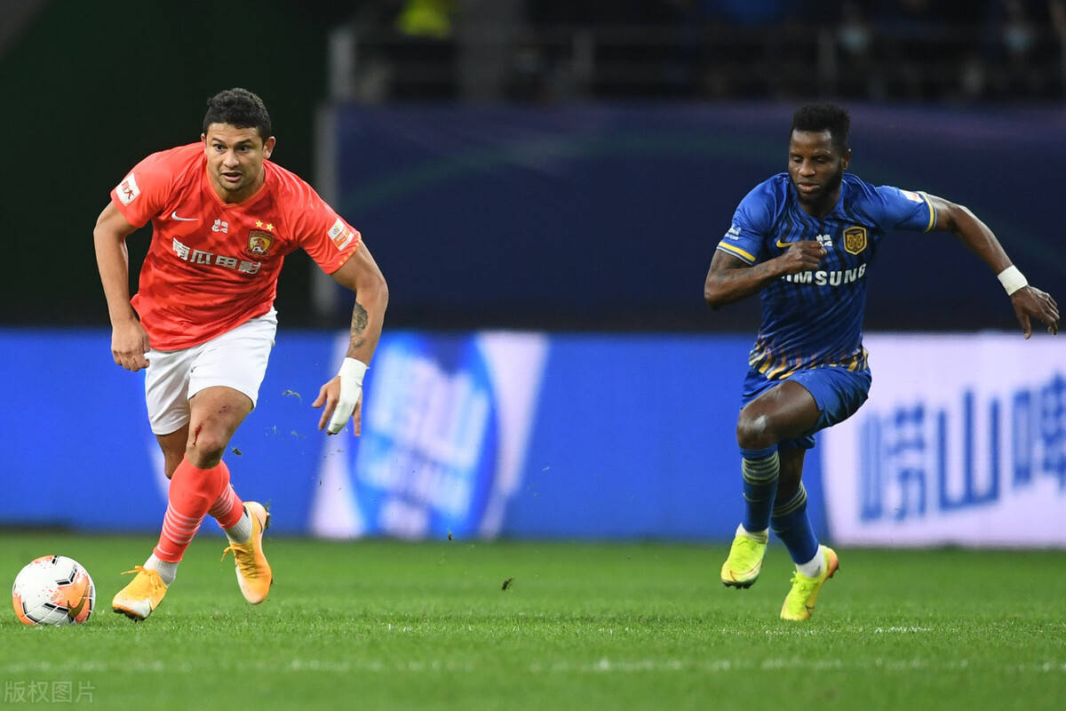 联盟高手集结，场上战术轮番上演精彩的简单介绍