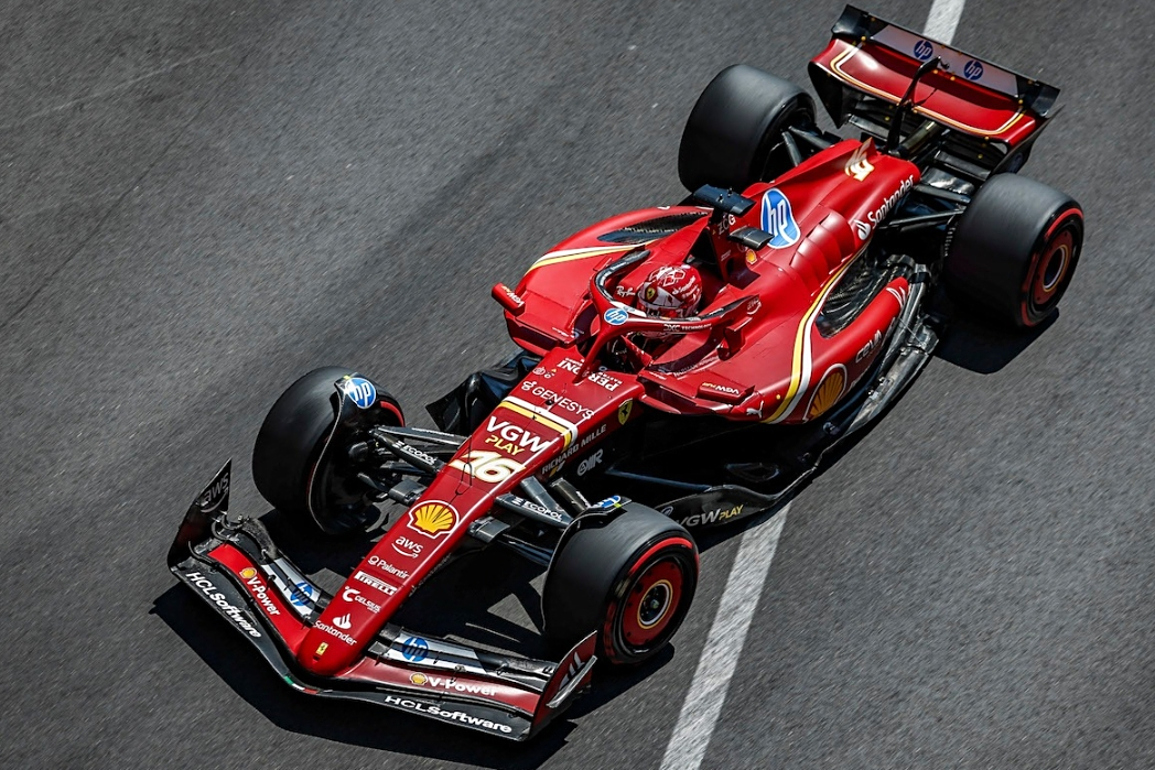 开云下载-哈斯车队绝杀索伯车队，勒克莱尔带队取胜