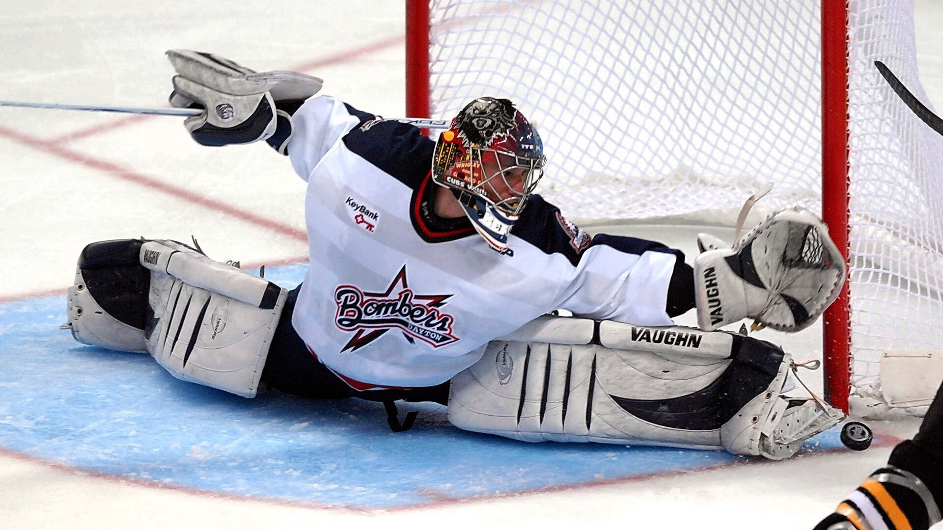 当钢钉凿穿长城，贝恩46分摧毁体系，步行者跨联赛掀翻广厦的战术启示