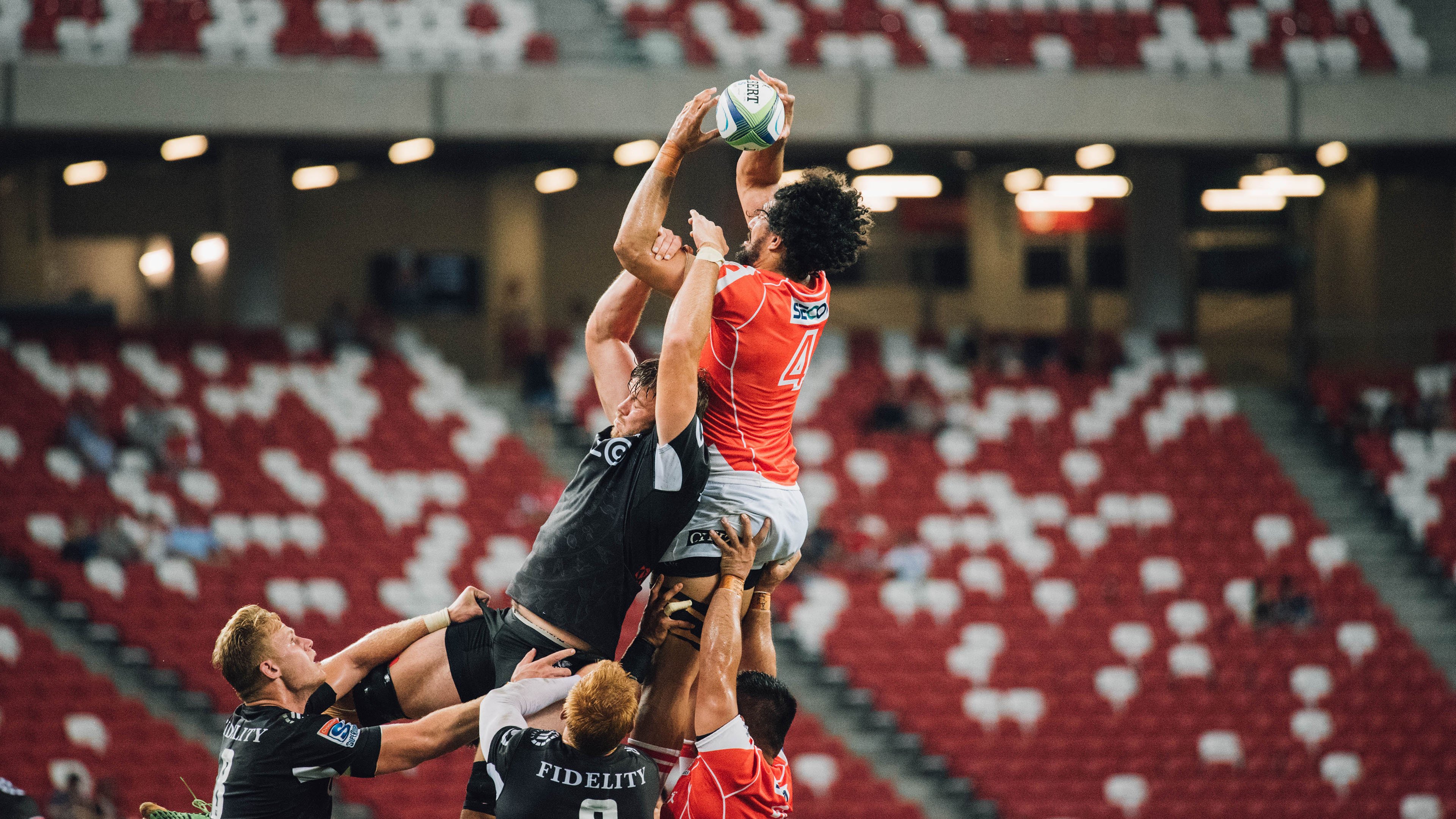 新时代的叩门声，当比利时险胜撞上莱万的纪录之夜